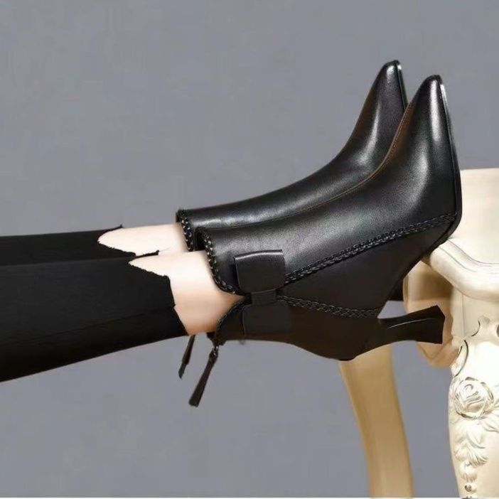 ショートブーツ 上品なデザイン本革ショートブーツ