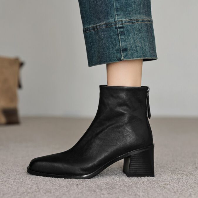 ショートブーツ 本革太めヒールショートブーツ