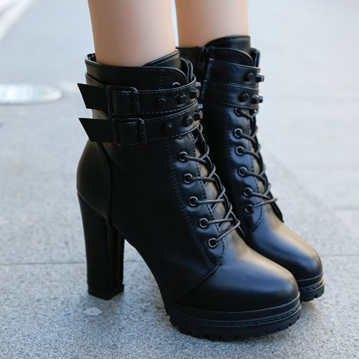 ショートブーツ 太厚底ダブルベルト編み上げショートブーツ