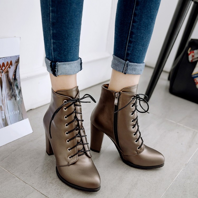https://fulmo-img-server.com/stepchic/24ce7a06-b27b-4809-8857-c825ebff2a0d.jpg