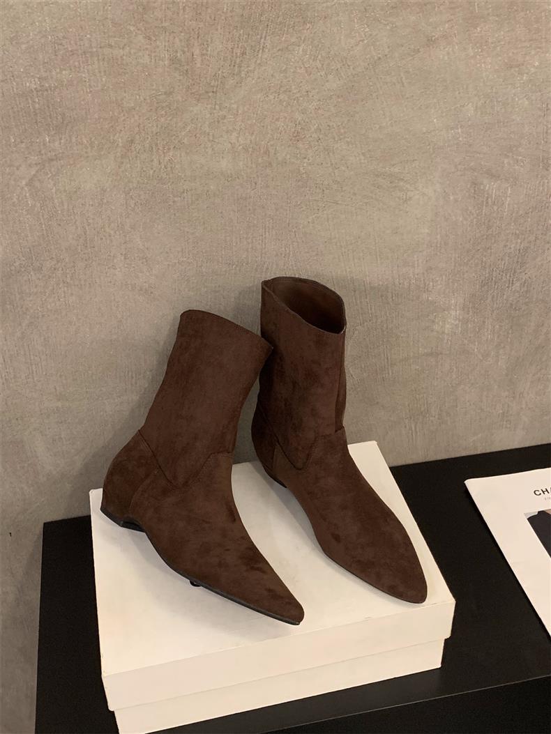 https://fulmo-img-server.com/stepchic/2a449da8-ba0f-43e9-85ca-cec037dd38ce.jpg