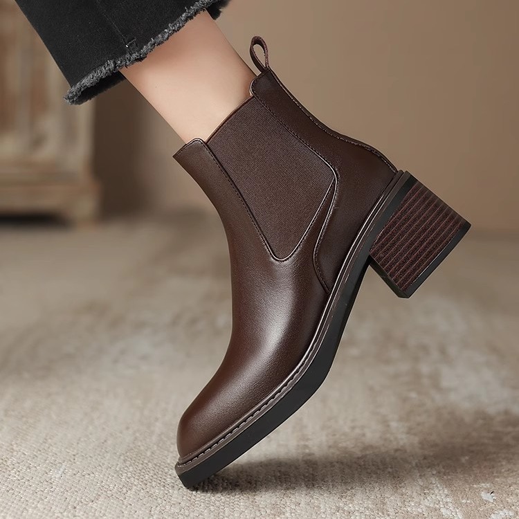 https://fulmo-img-server.com/stepchic/2a920ba4-e5c3-44ce-9ed0-b089cd5af100.jpg
