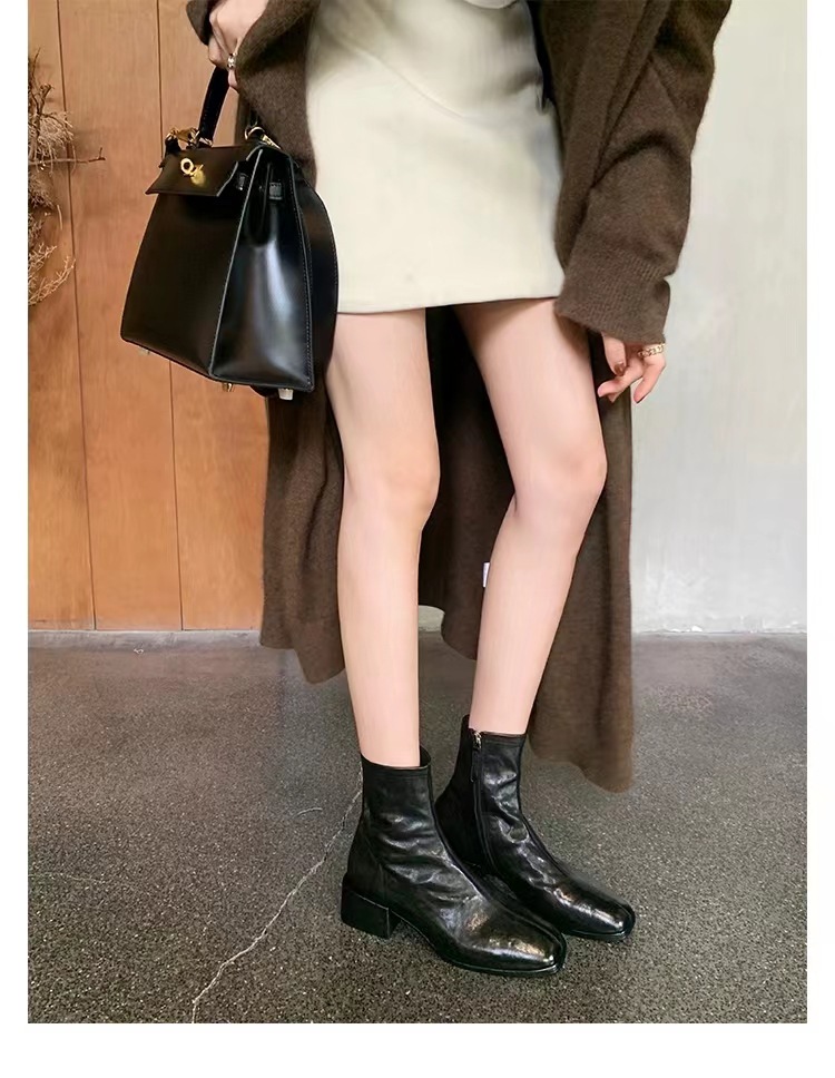 https://fulmo-img-server.com/stepchic/2c4fee45-6a35-48a3-a46f-b1469236242b.jpg