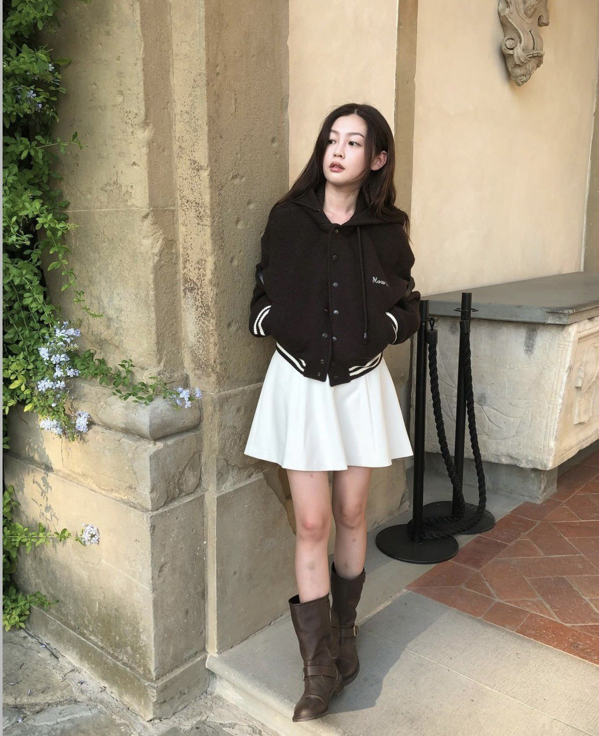 https://fulmo-img-server.com/stepchic/397c6339-e599-449d-8256-5baff98ae874.jpg