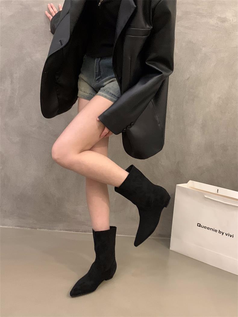https://fulmo-img-server.com/stepchic/3dd61684-6c6a-444a-ae40-dbfcc9626f97.jpg