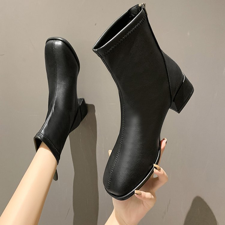 https://fulmo-img-server.com/stepchic/490f55e3-e106-42c2-9dbc-af21147fbb12.jpg