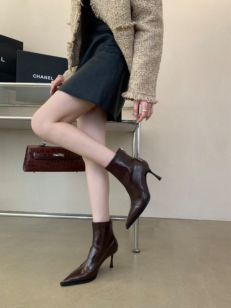 https://fulmo-img-server.com/stepchic/51964bdf-3cea-459c-8278-b2565079583e.jpg