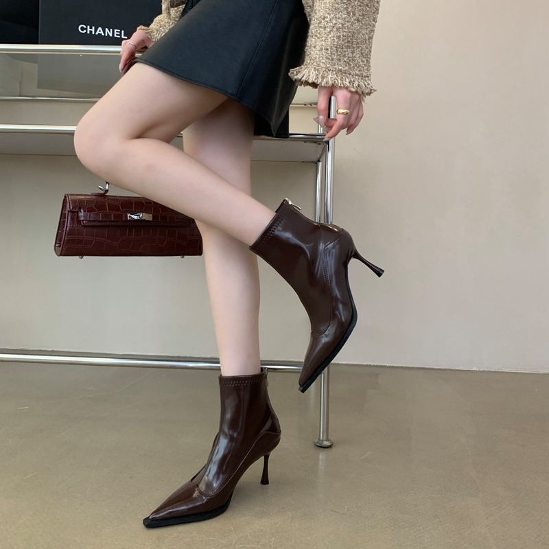 https://fulmo-img-server.com/stepchic/54fe6a9d-7b74-47b4-90f5-e233d36eeb45.jpg