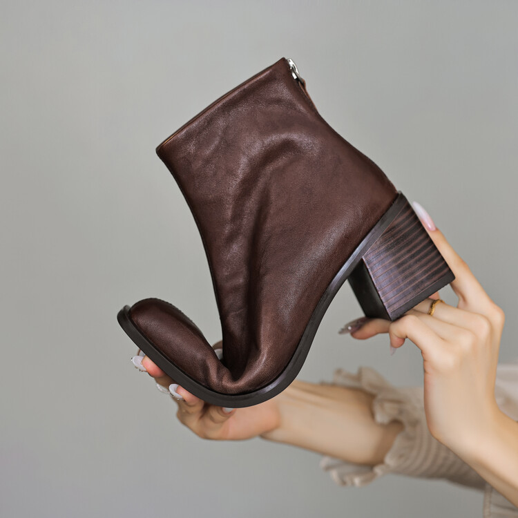 ショートブーツ 本革太め中跟筒状短靴