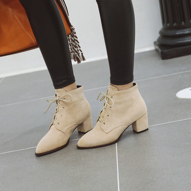 https://fulmo-img-server.com/stepchic/67a80b11-243c-4ae4-b1dd-fa8873a349d5.jpg