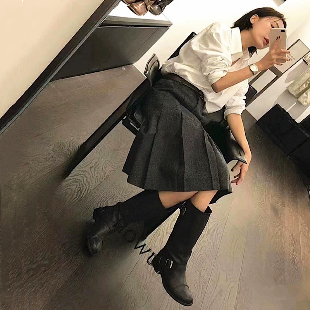 https://fulmo-img-server.com/stepchic/771dcad5-1327-4086-afb4-5d01500750da.jpg