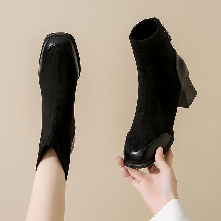 ショートブーツ 上品な太めヒール本革ショートブーツ