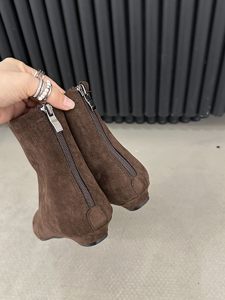 https://fulmo-img-server.com/stepchic/ab0cd6fe-a0bf-455f-aaf7-5466c7c1c2cb.jpg