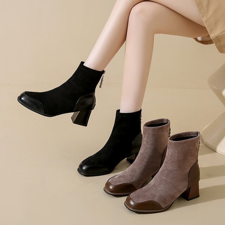 ショートブーツ 上品な太めヒール本革ショートブーツ