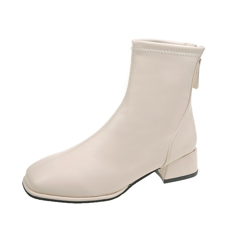 https://fulmo-img-server.com/stepchic/daed4ddb-2c9b-409b-9cb2-4e16e07b6641.jpg