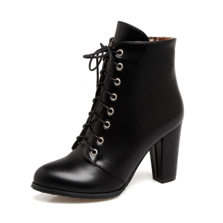 https://fulmo-img-server.com/stepchic/e9f11100-ef79-4e17-b9e5-d6a52231d27d.jpg