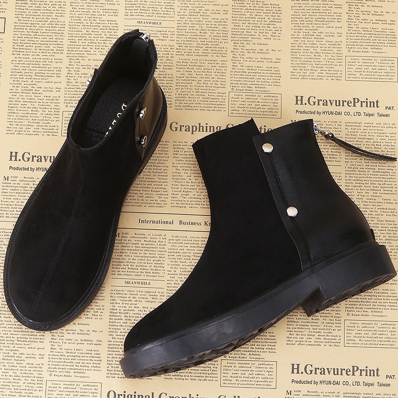 ショートブーツ サイドファスナー装飾金具付き本革ショートブーツ