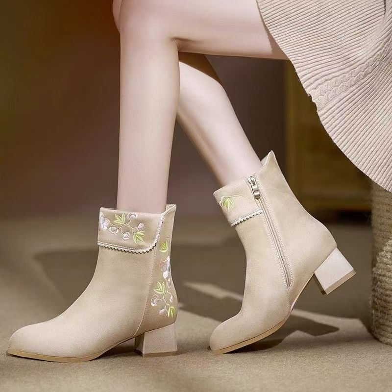 https://fulmo-img-server.com/stepchic/fbfc09af-d0df-45ad-a625-e883f9a46cdd.jpg