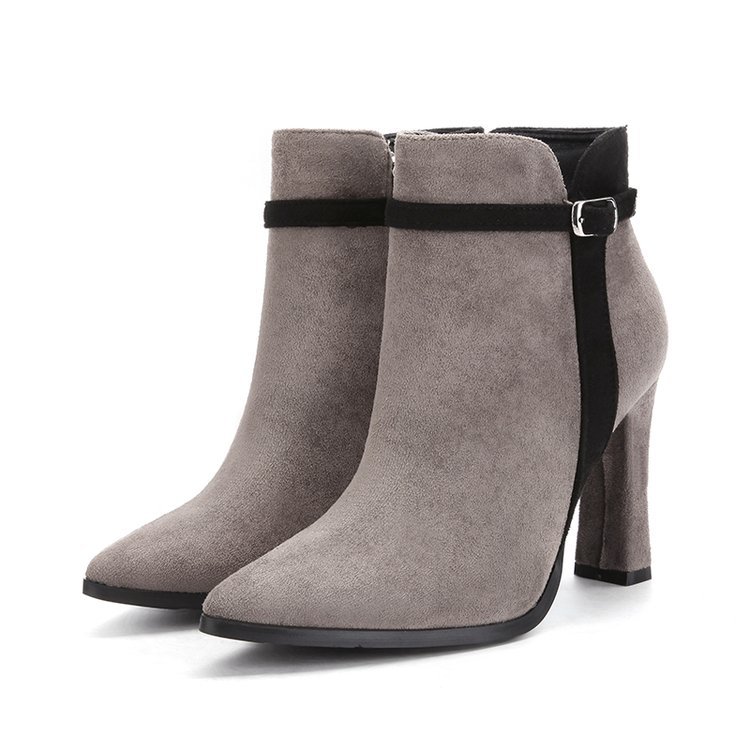 https://fulmo-img-server.com/stepchic/fda53811-daa3-49ff-92b9-1c9c24c894f8.jpg