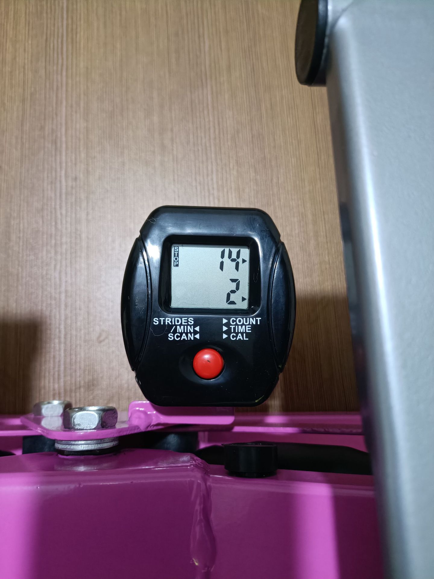 https://fulmo-img-server.com/stepfitstore/2e52cf06-b06a-4638-9681-783cbc9fea7d.jpg