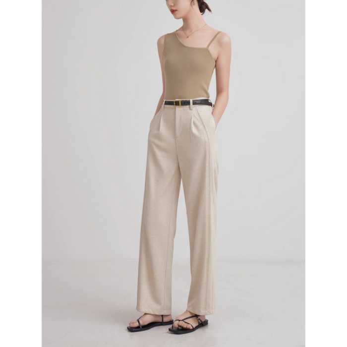 スリムな足を目指す骨格ストレートさんにおすすめのパンツ5選！