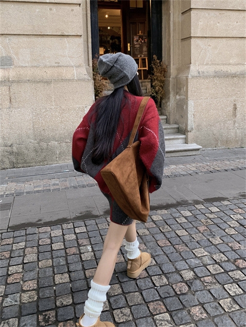 骨格ストレートVネックアーガイルトップスミニスカートセットアップ