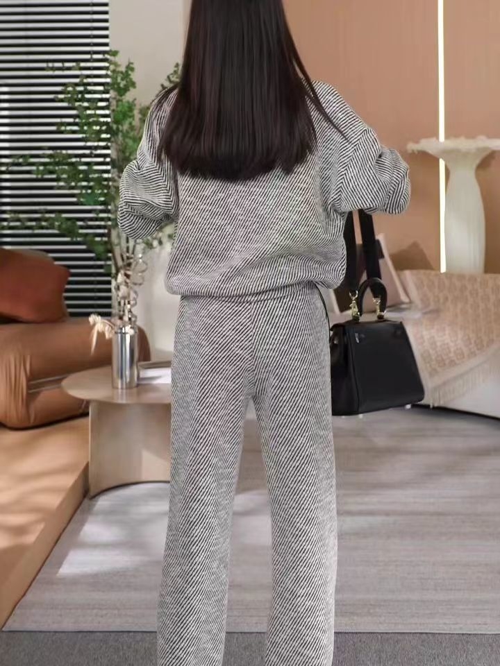 骨格ストレートストライプカジュアルセットアップ