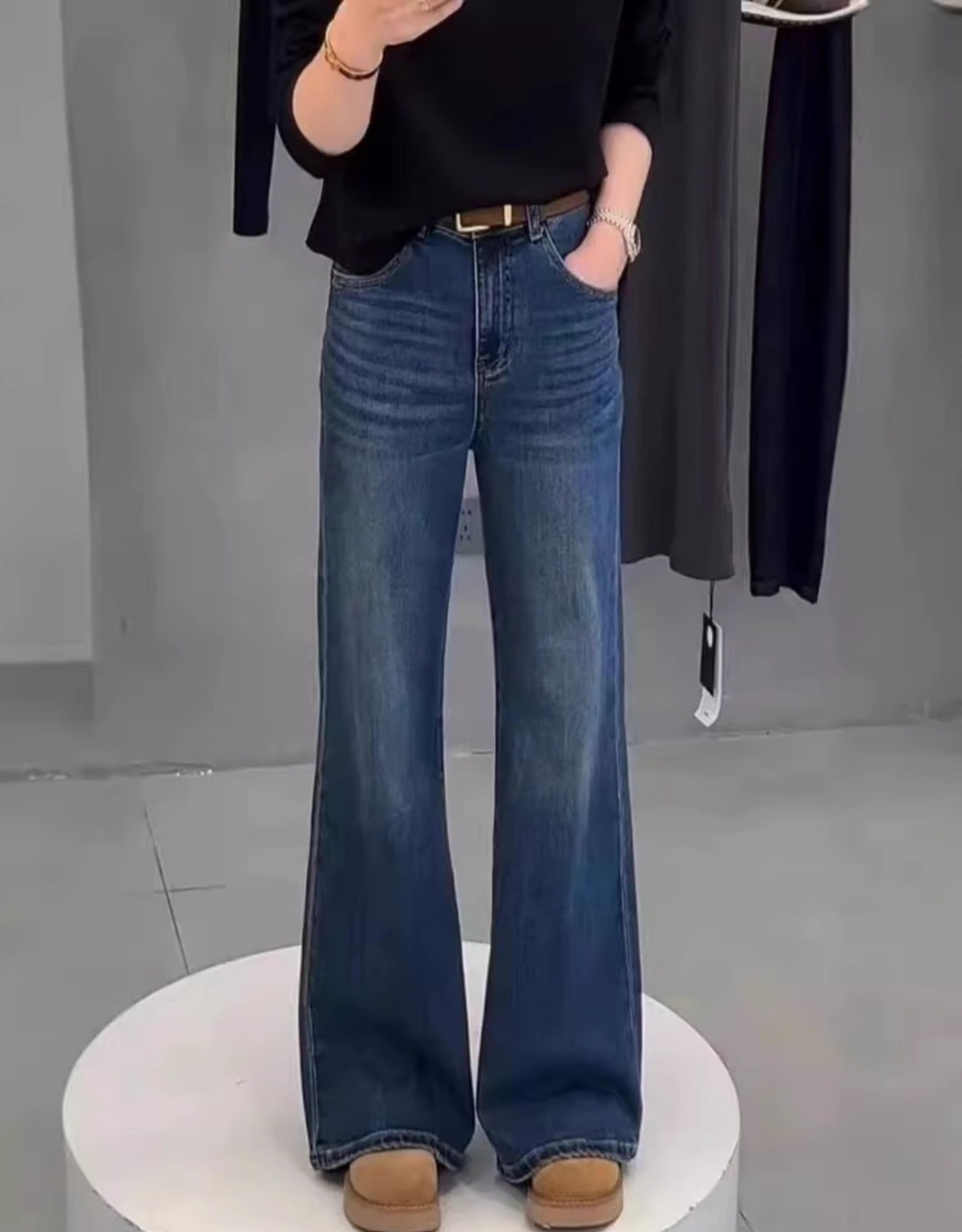 骨格ウェーブセミブーツカットデニムパンツ