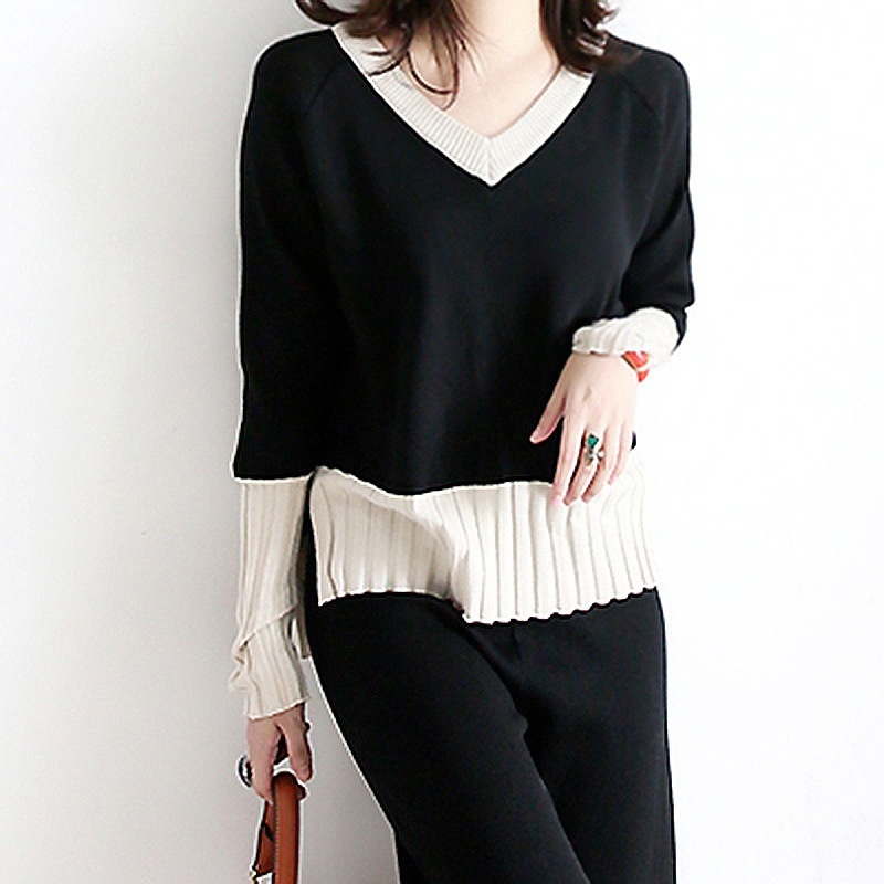 骨格ストレートVネックモノトーンセットアップ