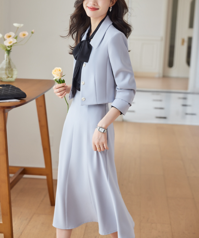 骨格ウェーブパイピングニットワンピース