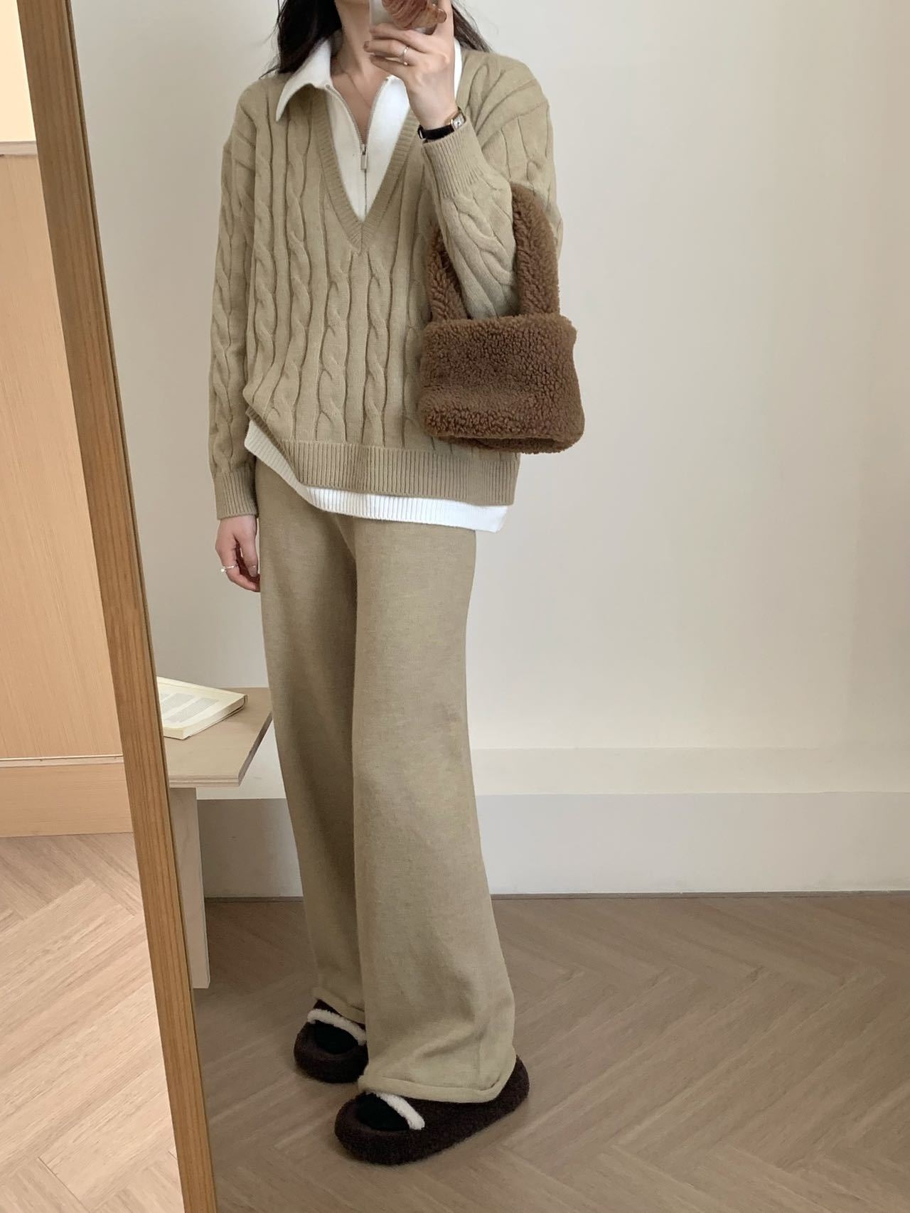 骨格ストレートレイヤードケーブニット＆パンツセットアップ