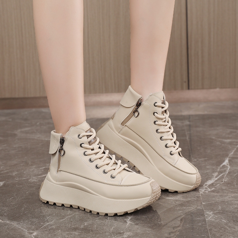 骨格ストレート厚底ハイカットスニーカー