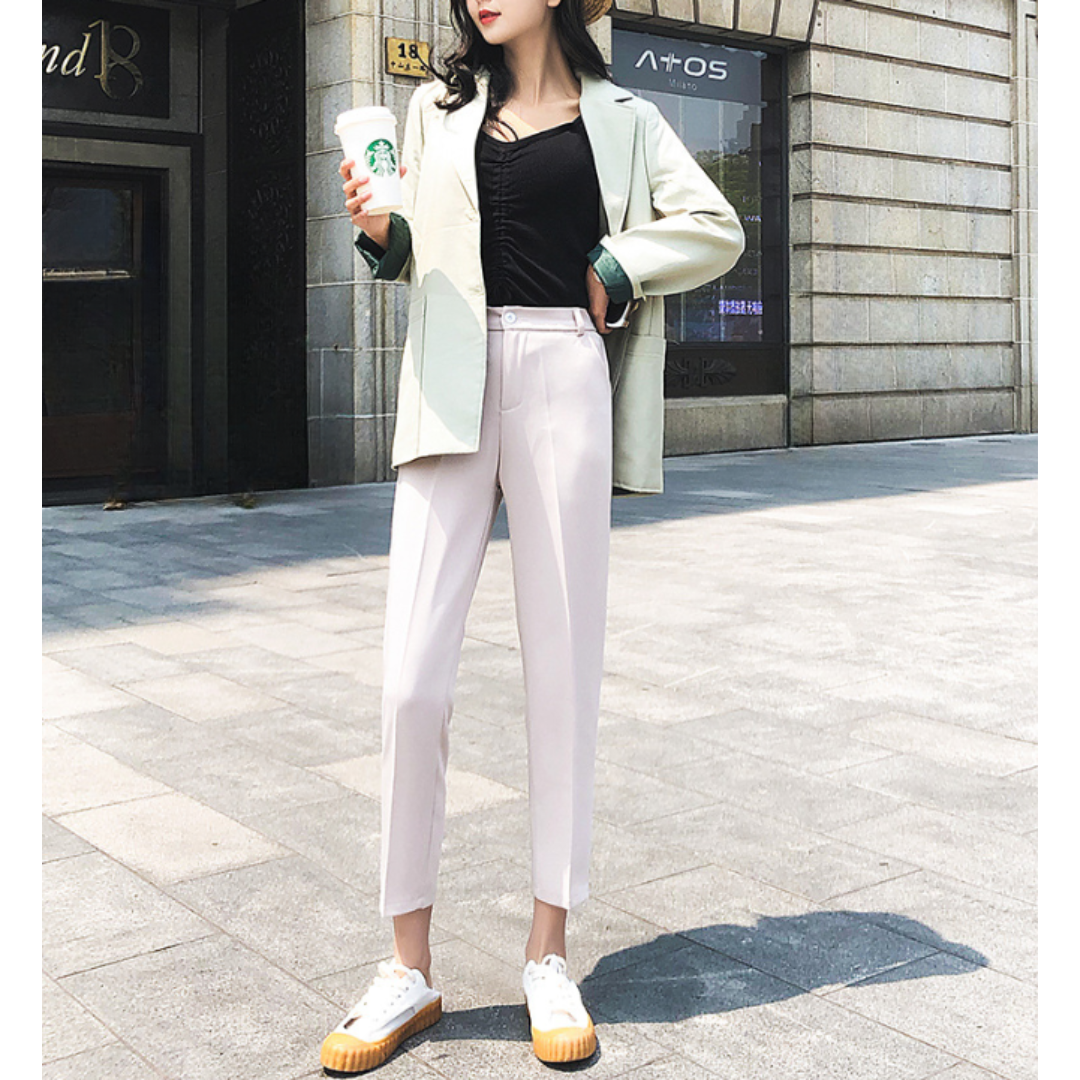 骨格ウェーブテッパードパンツ