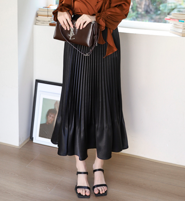骨格ストレートプリーツスカート