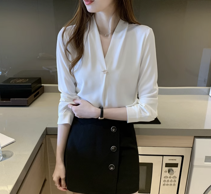 https://fulmo-img-server.com/stlady/418d8d33b3884a1c94890c989aeb3fef.png