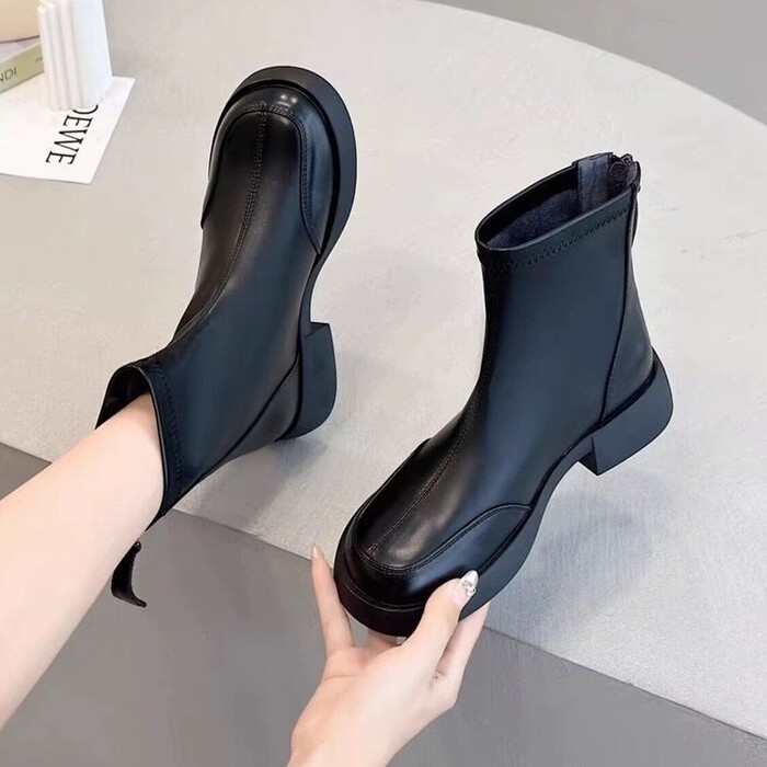 骨格ストレートショート丈チェルシーブーツ