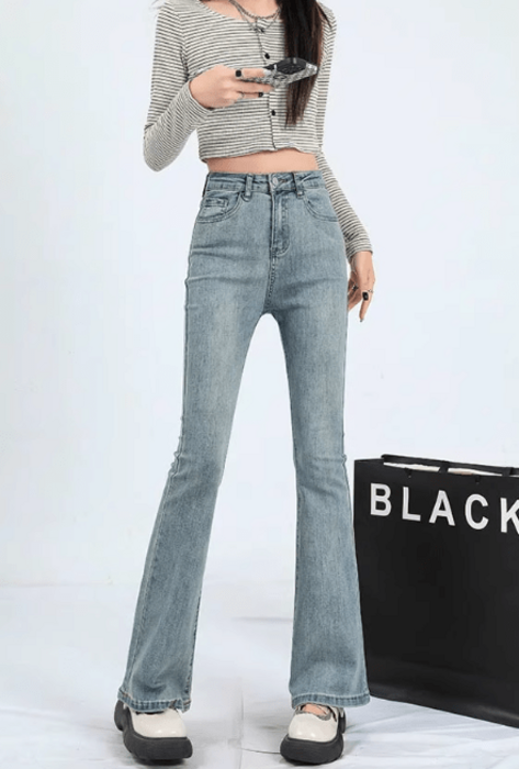 骨格ストレートフレアデニムパンツ