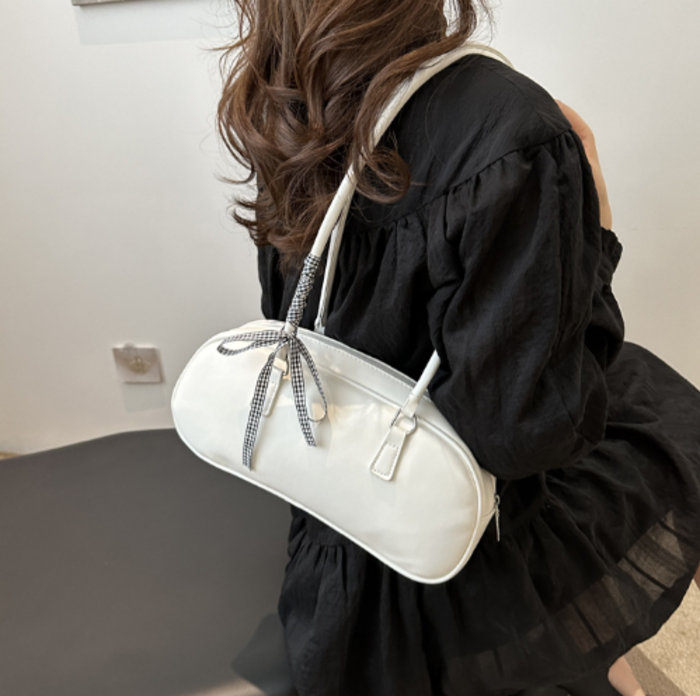 https://fulmo-img-server.com/stlady/94a74e0d378707204b721445bfd7a415.png