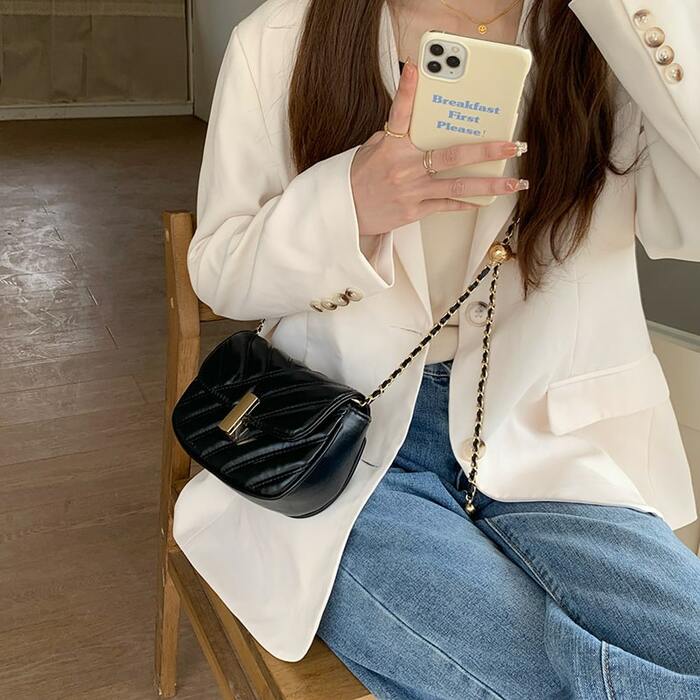 https://fulmo-img-server.com/stlady/b5418f7f6d74b4d65f618e83cce3a25a.jpg