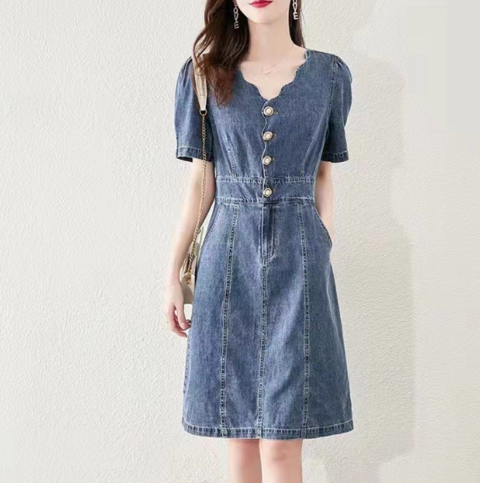 骨格ストレートスカラップネックデニムワンピース