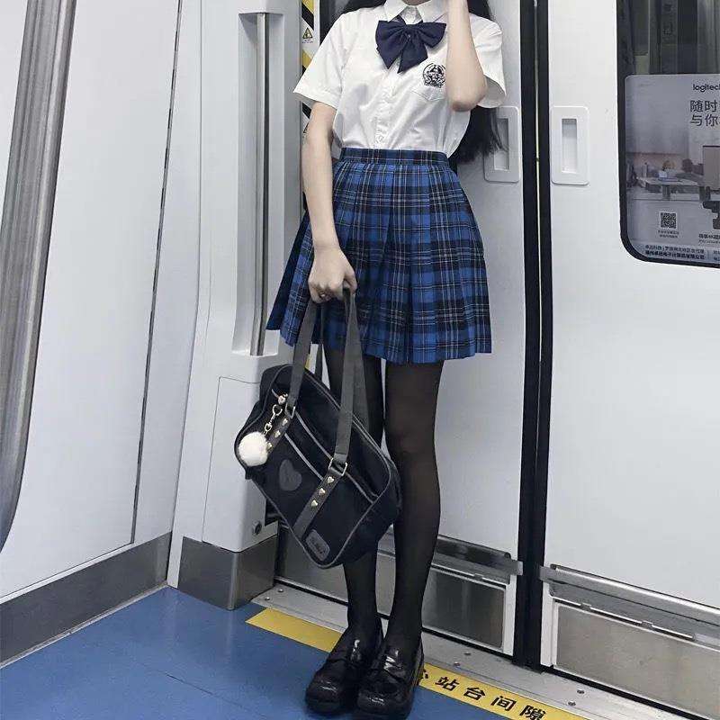 https://fulmo-img-server.com/stockin-mania/0f0b27067c264078a11b86a1edfe5fde.jepg