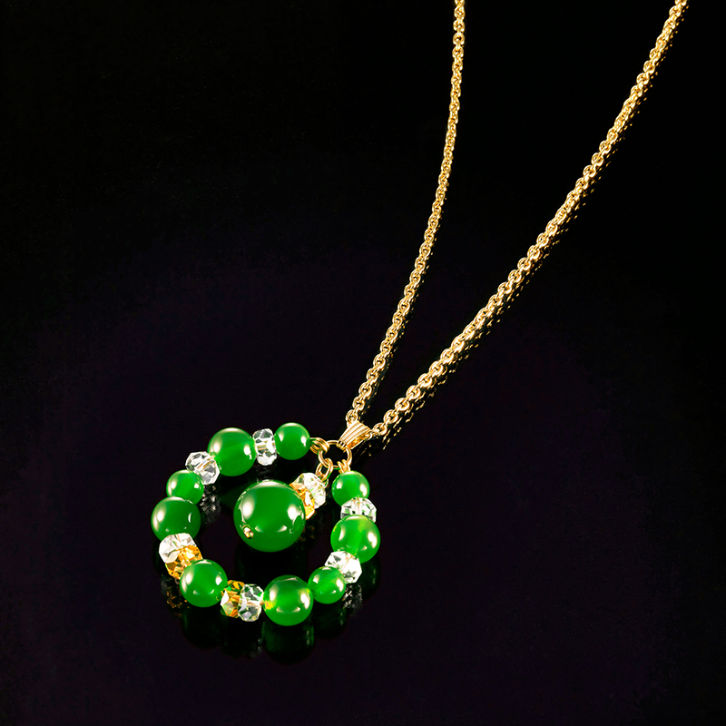 パワーストーン アクセサリー 緑瑪瑙と水晶の優雅なネックレス　天然石パワーストーン