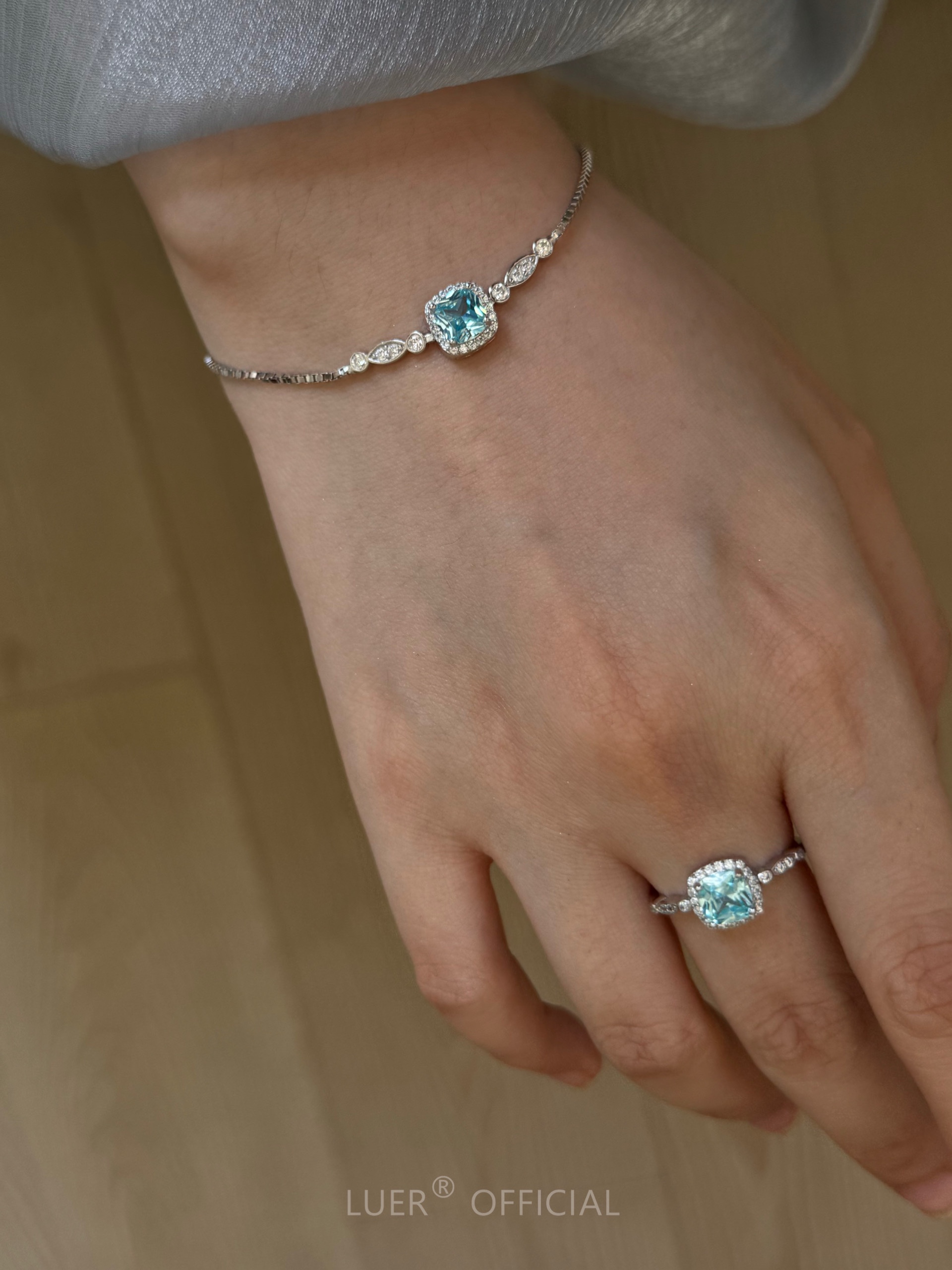 パワーストーン アクセサリー 天然石の煌めき 幸運の調節式ブレスレット