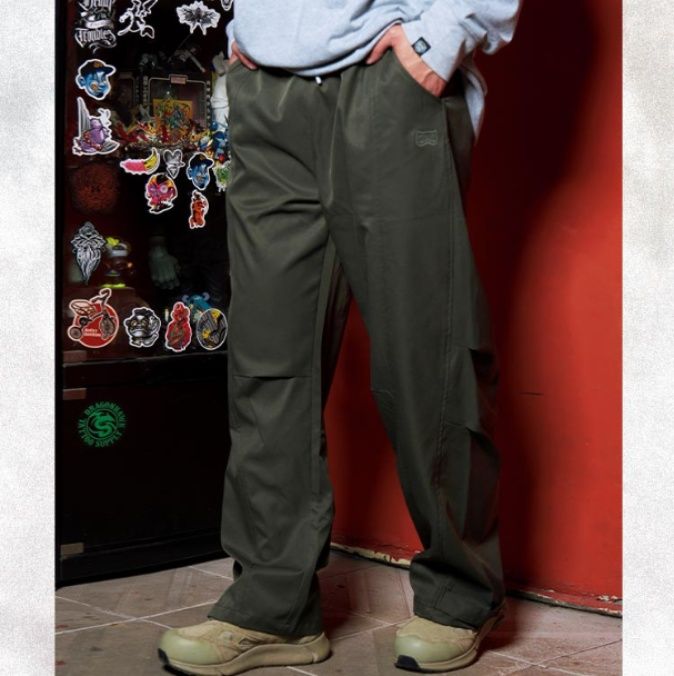 ストリートファッション 立体構造ワイドカーゴパンツ