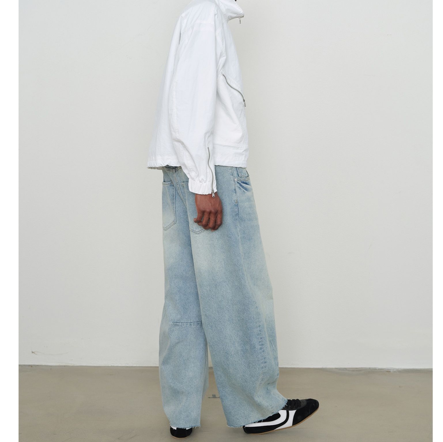 ストリートファッション ヴィンテージ風ワイドレッグゆったり履きデニムパンツ