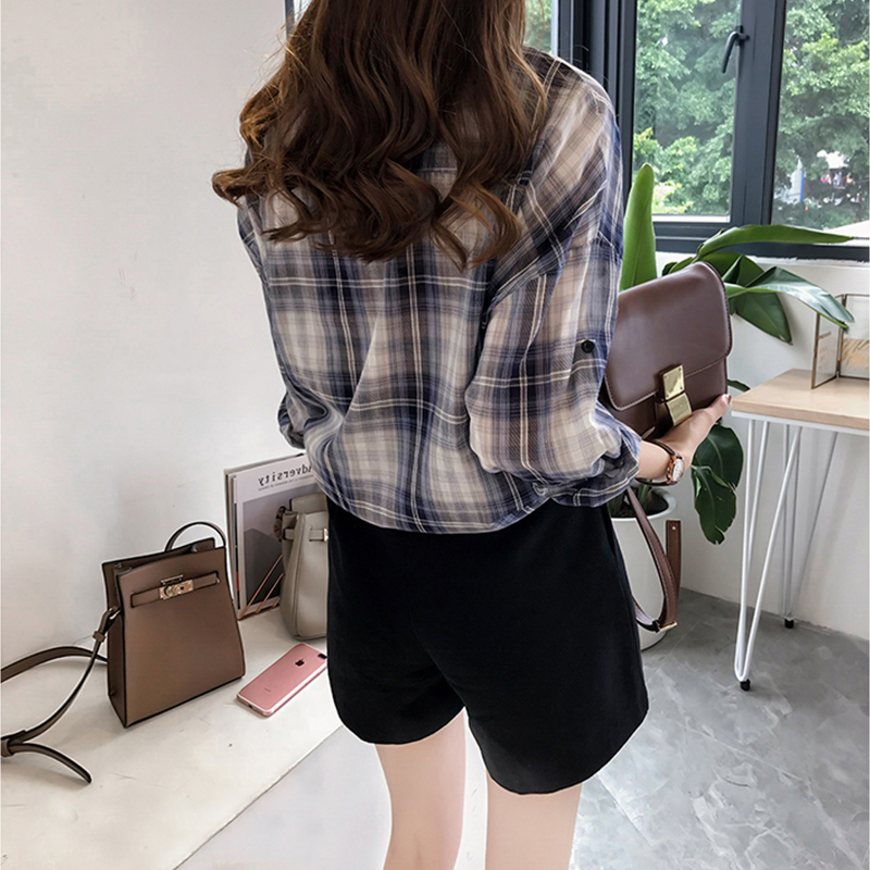 ストリートファッション ゆったりシルエット長袖格子柄シャツ