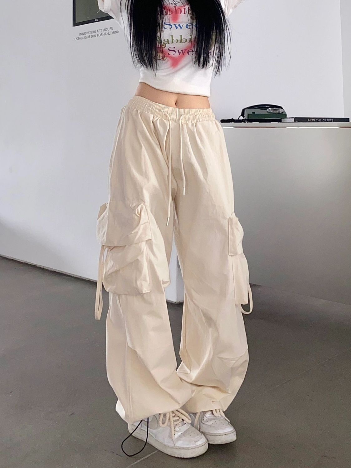ストリートファッション ゆったりワイドカーゴパンツ