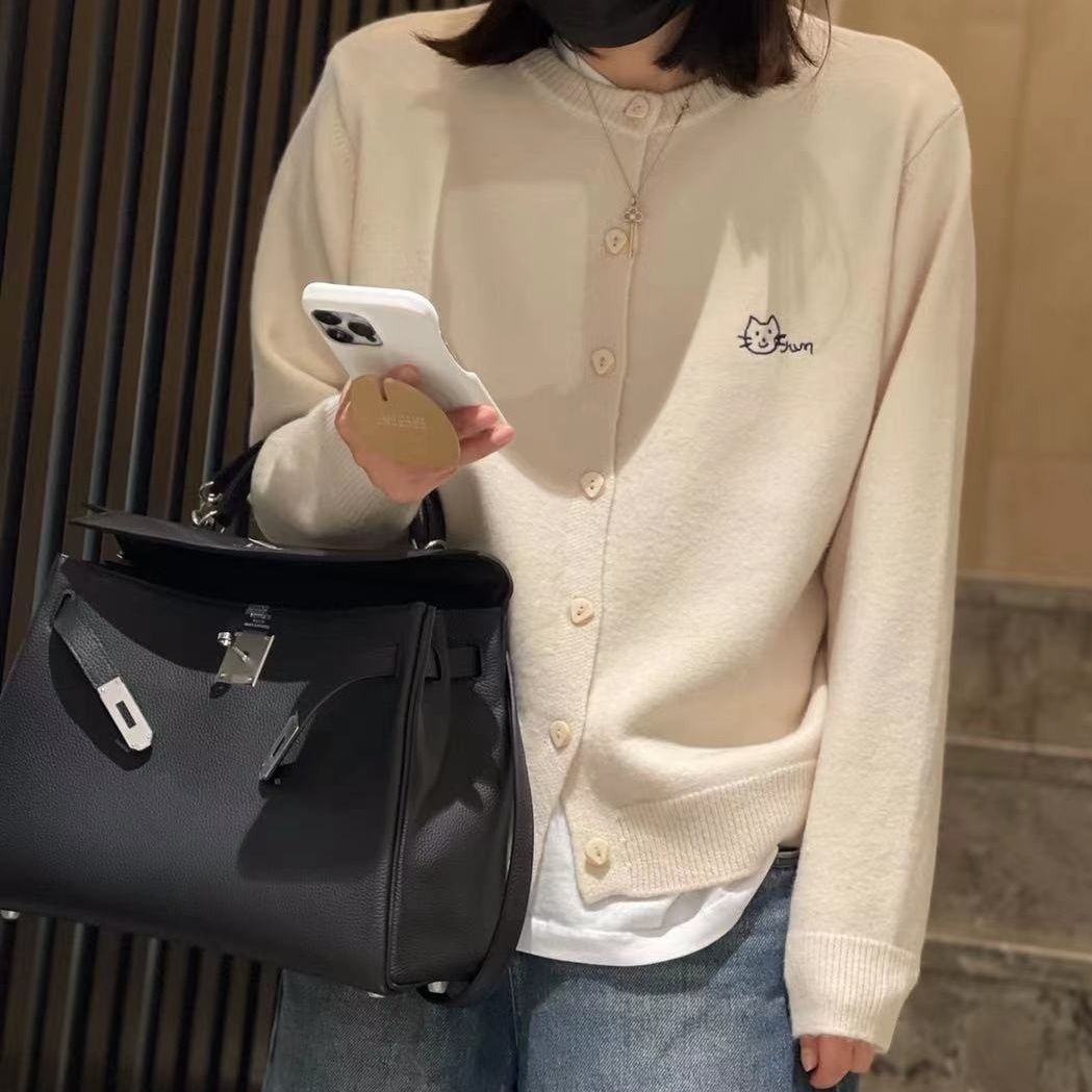 https://fulmo-img-server.com/streety/b97540e1-5b84-4896-b561-f26949c7749f.jpg