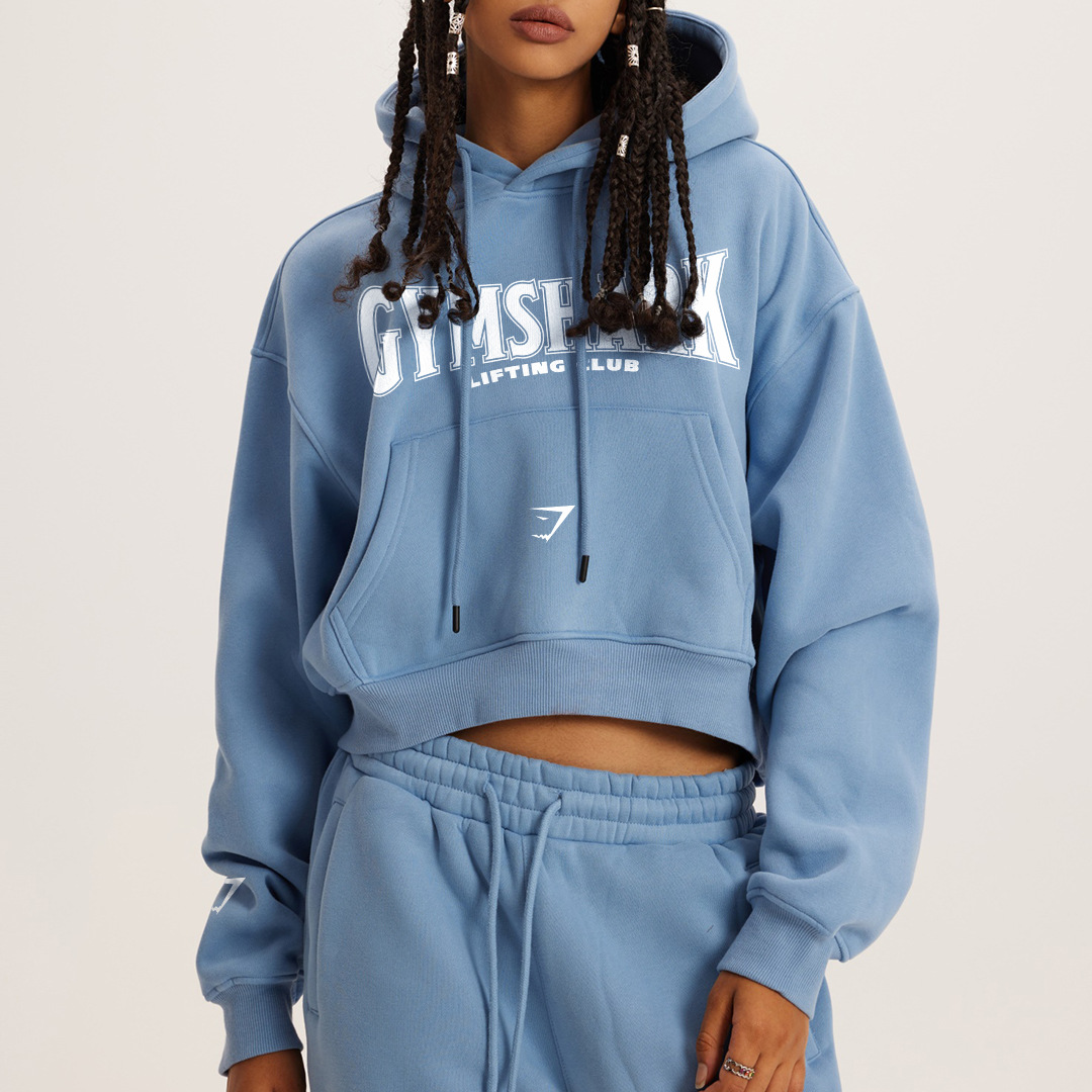 ストリートファッション ロゴ入りショート丈オーバーサイズ パーカー