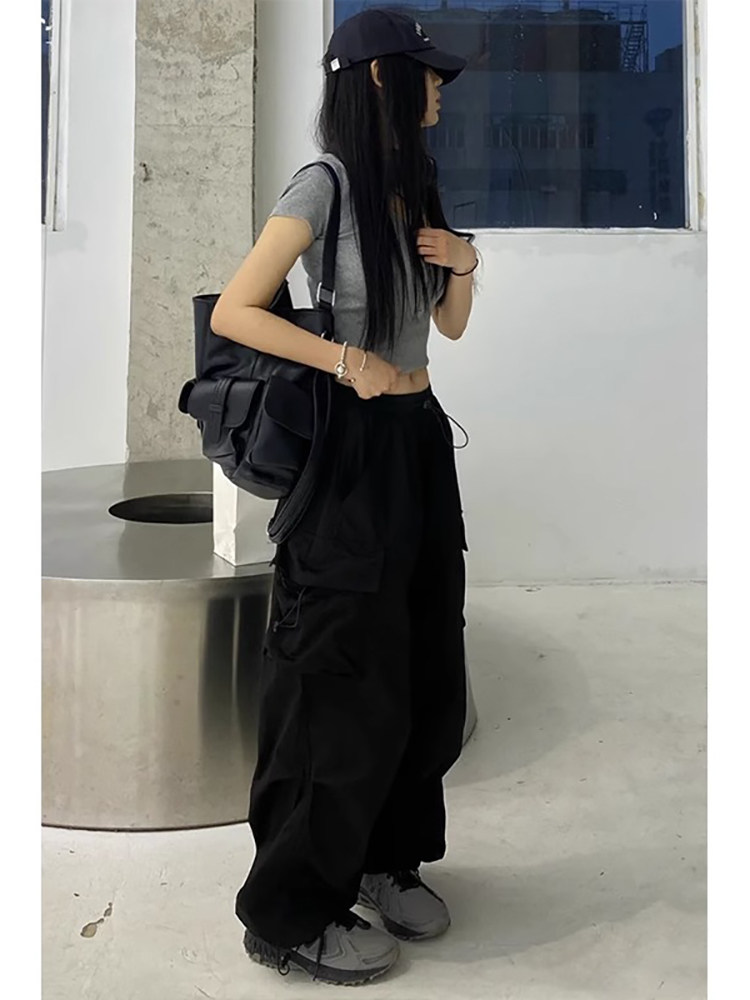https://fulmo-img-server.com/streety/bee6a4ad-3b05-4cfb-963e-ae98e38bc585.jpg